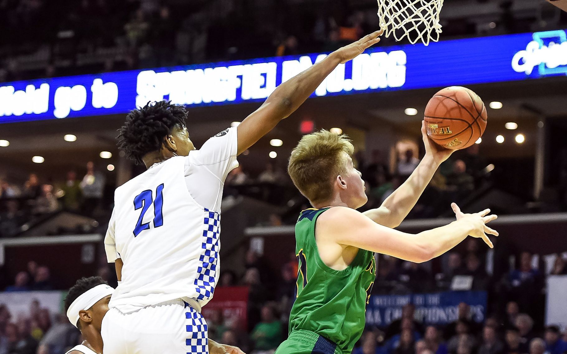 Vashon 69, Springfield Catholic 59